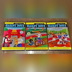 Set of 3 The Hardy Boys Books *NEW*